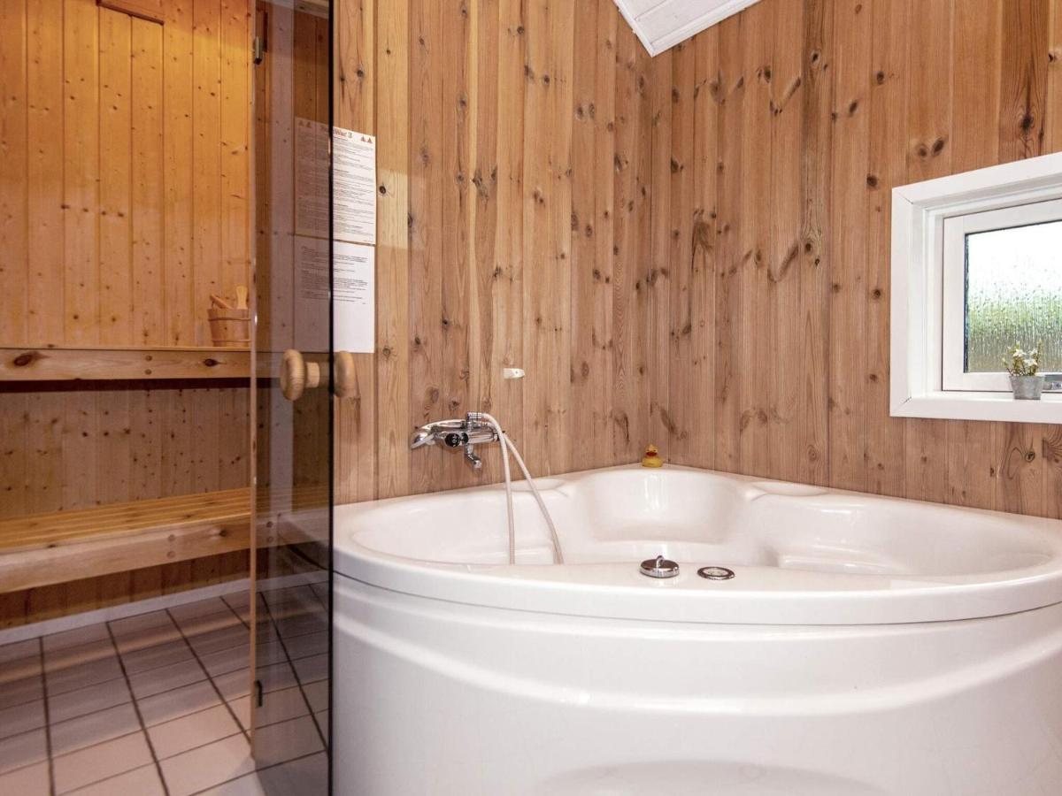 8 Person Holiday Home In นอร์บอร์ก ภายนอก รูปภาพ